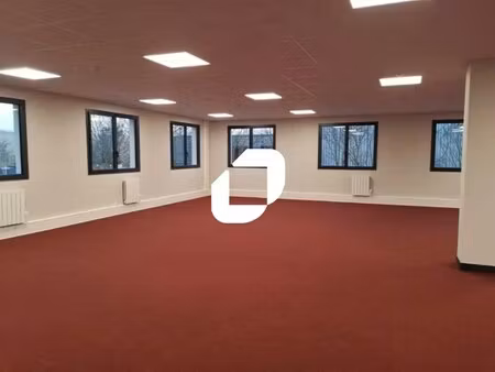 location bureaux 152 m²