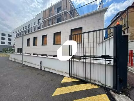 location bureaux 285 m²