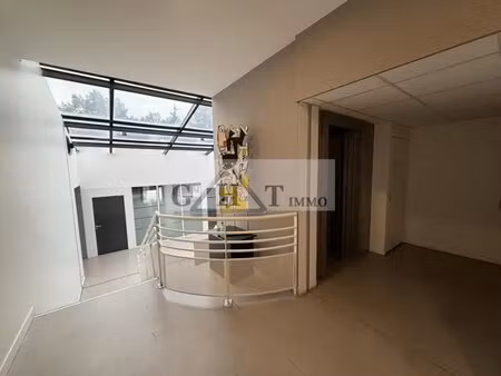location commerce evry courcouronnes 91000 731m²