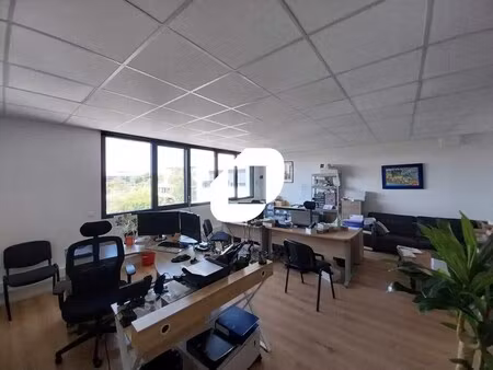 location bureaux 50 m² à 100 m²
