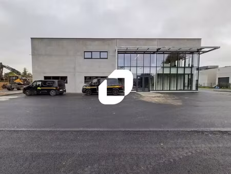 location bureaux 72 m²