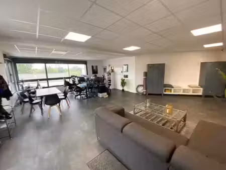 location bureaux 105m²