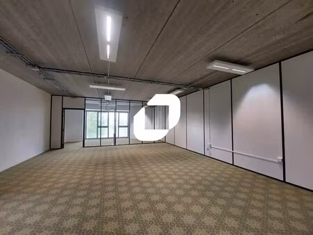 location bureaux 80 m²