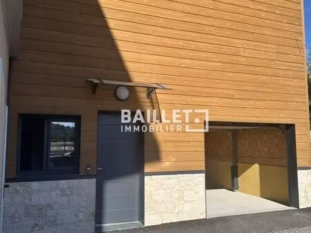 location bureaux 82 m²