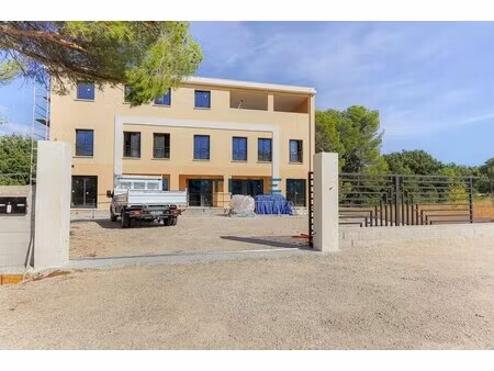 location bureaux 121 m²