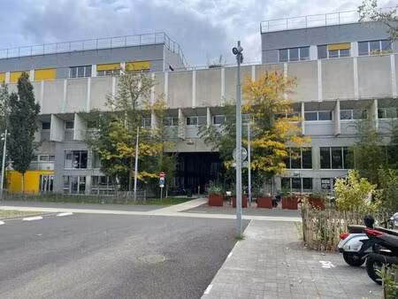 location bureaux 210 m²