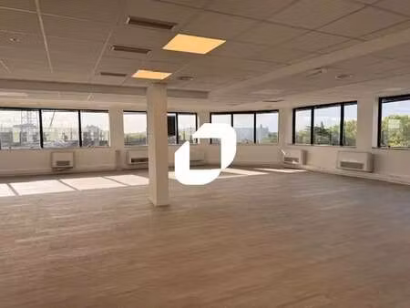 location bureaux 397 m²