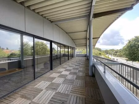 location bureaux 185 m²