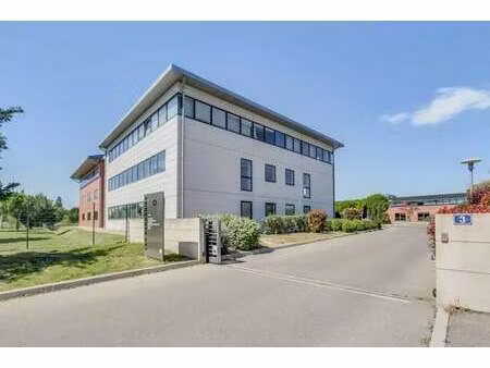 location bureaux 367 m²