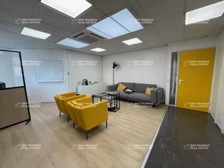 location bureaux 250 m² à 1 549 m²