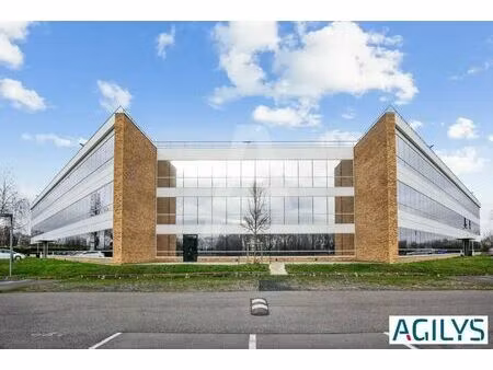 location bureaux 450 m² à 2 943 m²