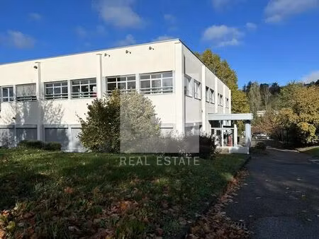 location bureaux 198 m²