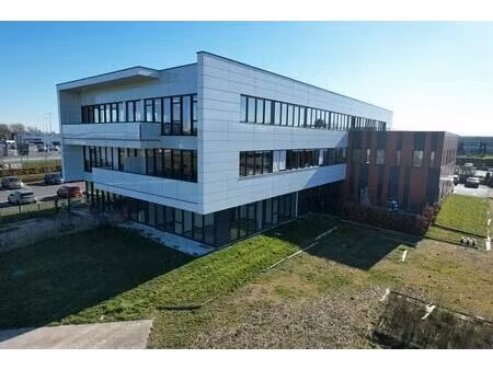 location bureaux 54 m² à 482 m²