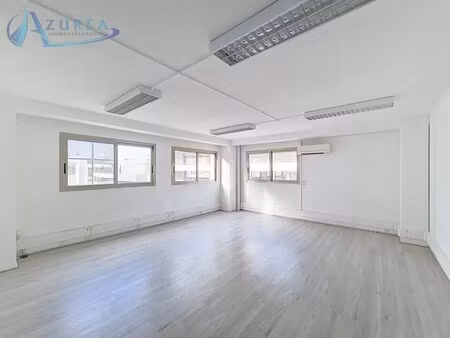 location bureaux 960 m²