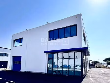 location commerce fréjus 83600 103m² à 328m²