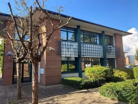 location bureaux 53 m²