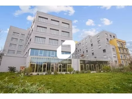 location bureaux 40 m² à 3 290 m²