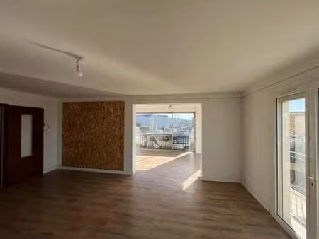 location bureaux 185 m²