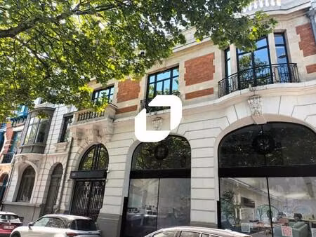 location bureaux 267 m² à 1 714 m²