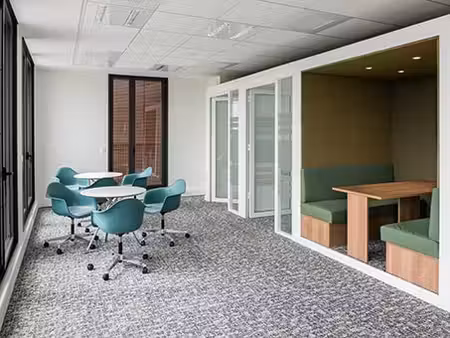 location coworking montévrain 77144 22 postes