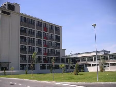 location bureaux 160 m² à 1 844 m²
