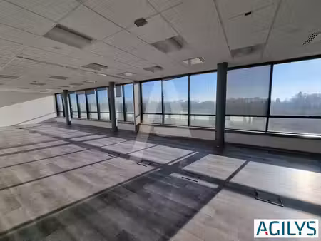 location bureaux 449m² à 942m²