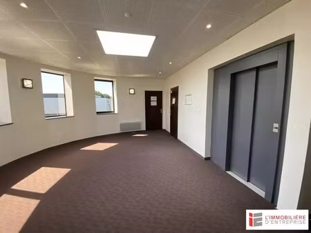 location bureaux 85 m²