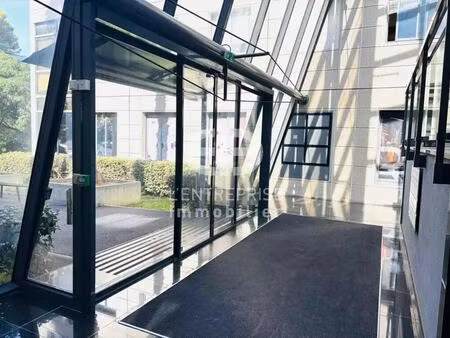 location bureaux 150 m²