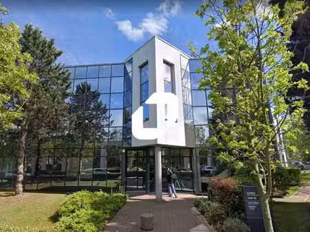 location bureaux 742m²