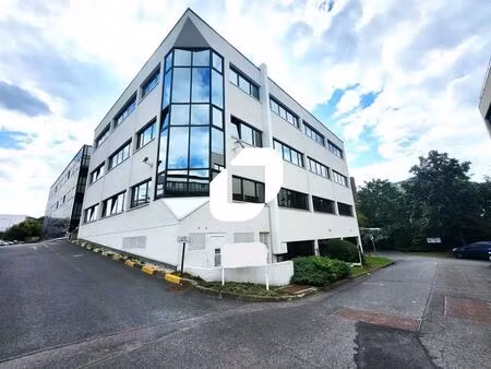 location bureaux 203 m²