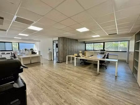 location bureaux 116 m²