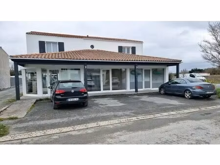 location bureaux 48 m² à 126 m²