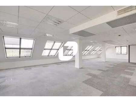 location bureaux 87 m² à 1 525 m²