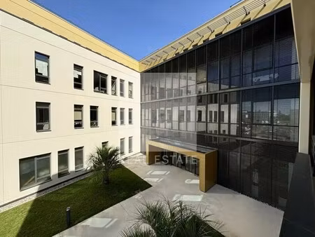 location bureaux 189 m² à 2 653 m²