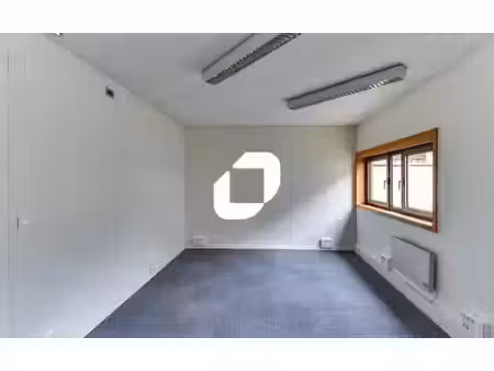location bureaux 92m² à 215m²