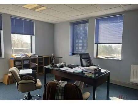 location bureaux 86 m²