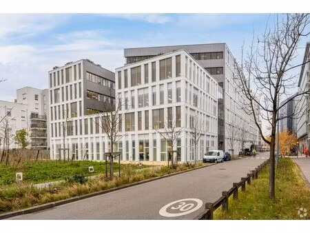 location bureaux 330 m²