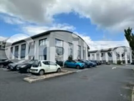 location bureaux 171 m²