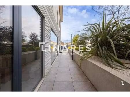 vente commerce 145 m²