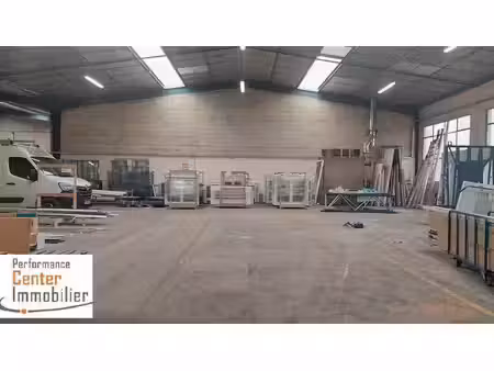 local d'activités à louer
