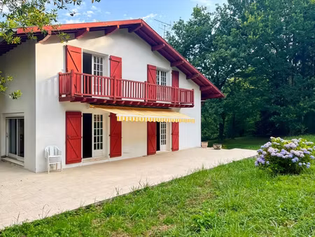 vente maison 5 pièces 230 m² urt (64240)