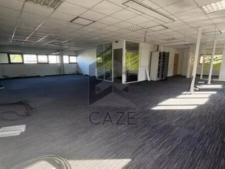 location bureaux 224 m²