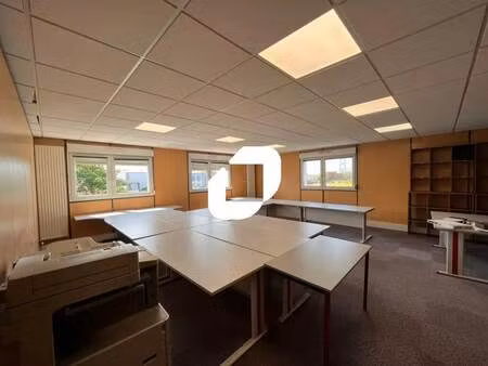 location bureaux 804 m²