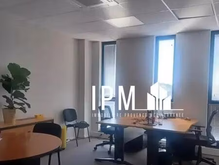 location bureaux 150 m² à 1 830 m²