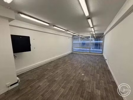 location bureaux 30 m² à 325 m²