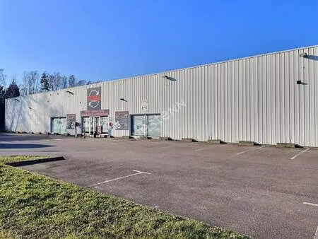 vente commerce 1 484 m²