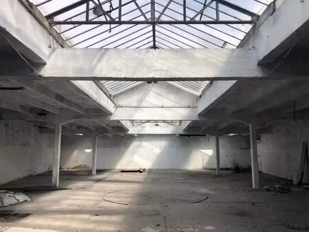 vente commerce 800 m²