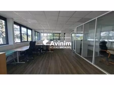 location bureaux 650 m²