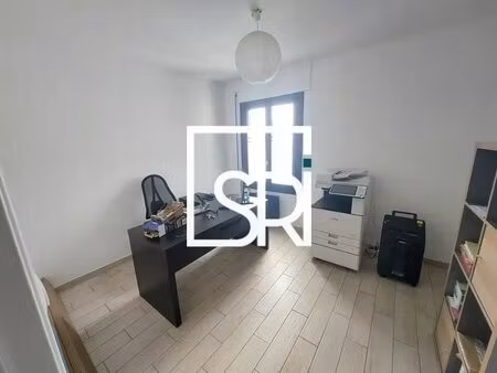 location bureaux 88 m² à 90 m²