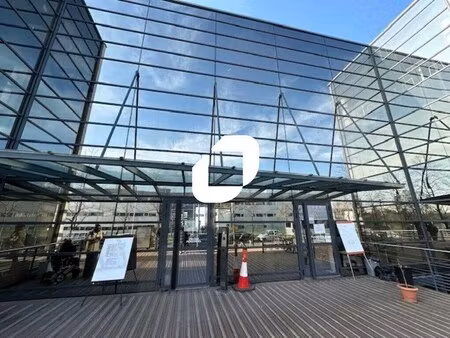 location bureaux 582 m²
